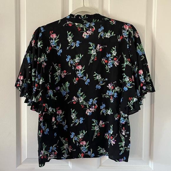 Anthropologie | Maeve Aveiro Flutter-Sleeved Button-down. Black with flowers. - Picture 6 of 13
